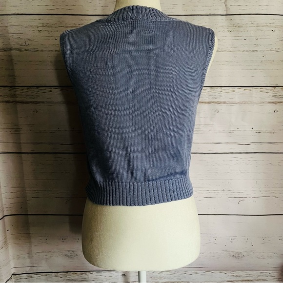 Cable Knit Sweater Vest - Picture 4 of 6